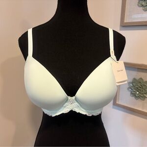 Calvin Klein Pale Green Convertible Lace Band Lift Demi Bra NWT!